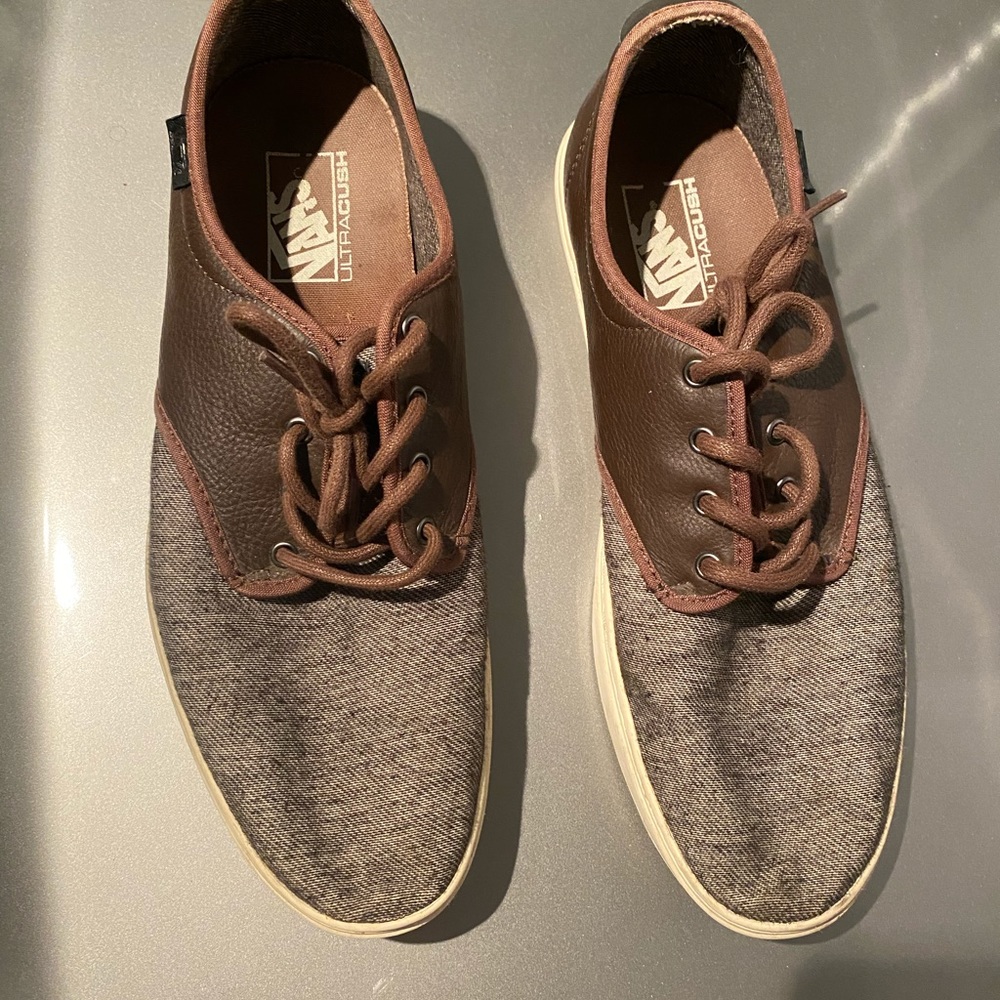 Vans - Picture 2 of 3